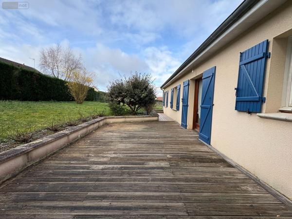 Maison à vendre à Argenton-sur-Creuse dans l'Indre (36200), ref : 037/2696
