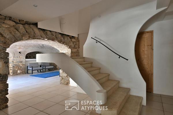 Magnanerie de charme revisitée avec dépendance et piscine secrète