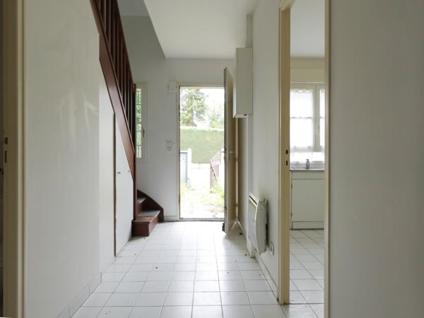Maison
         3 pièces
        - 54 m² 270 000 € *