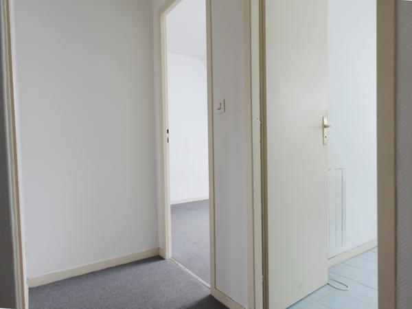 Maison
         3 pièces
        - 54 m² 270 000 € *