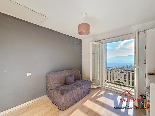 Lucinges (74380) Maison avec vue plongeante à vendre à Lucinges – Vue panoramique sur le Jura et le Jet d’eau de Genève