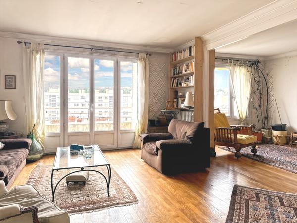 Appartement
         4 pièces
        - 85 m² 676 500 € *