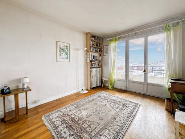 Appartement
         4 pièces
        - 85 m² 676 500 € *