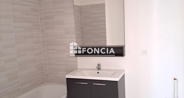 Location Appartement 3 pièces 63.37 m² - Aubergenville 78410