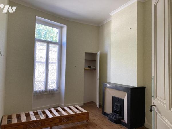 Maison de ville en R+1 avec jardin