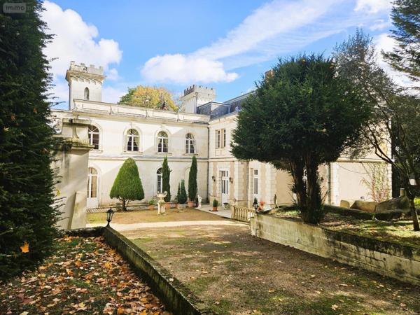 Propriete à vendre à Tours dans l'Indre-et-Loire (37000), ref : Château