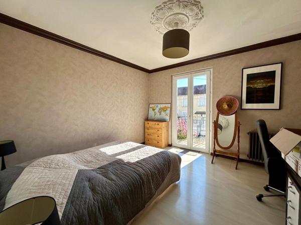 A vendre, maison de ville T4 au coeur du quartier Saint Georges à PERIGUEUX 24000