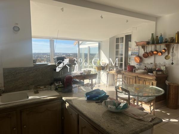 Villa 7 pièce(s) 4 chambre(s) 246 m²