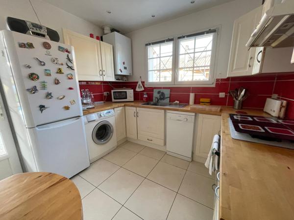 Villa t4 avec grand garage - dépendance aménagée - piscine - grand terrain