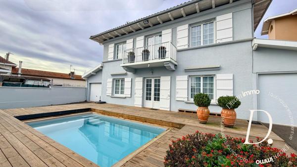 Maison Bourgeoise Atypique – Luminosité, beaux volumes  & Vie Tout à Pied