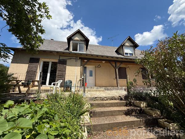 Vente
                Maison187 m² - 8 Pièces -
                    SAINT AMAND MONTROND (18200)