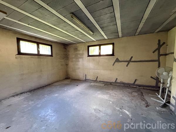 Vente
                Maison187 m² - 8 Pièces -
                    SAINT AMAND MONTROND (18200)