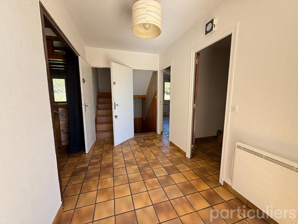 Vente
                Maison187 m² - 8 Pièces -
                    SAINT AMAND MONTROND (18200)