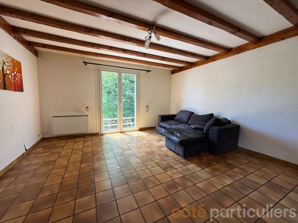 Vente
                Maison187 m² - 8 Pièces -
                    SAINT AMAND MONTROND (18200)