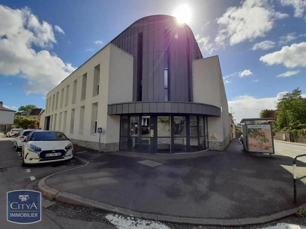 Appartement à louer 2 pièces 46.05m² Laval (53000)