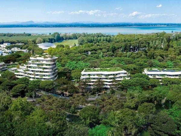 Appartement à vendre    2 pièces • 72 m2    La Grande-Motte