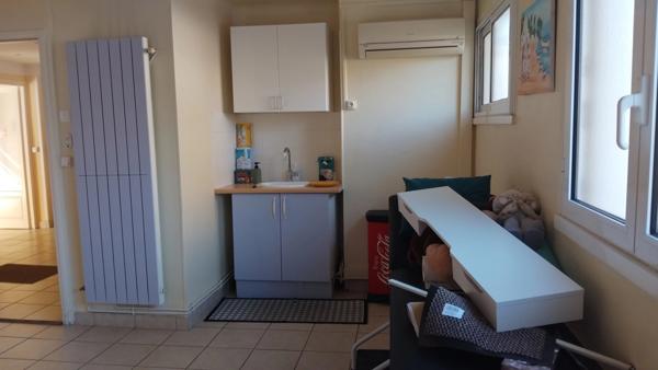 Immobilier Aubagne (13400) – Local commercial 60.69m2 – 850 €