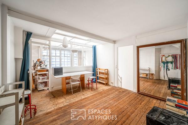 Authentique atelier d’artiste en dernier étage à rénover – Place de Mexico