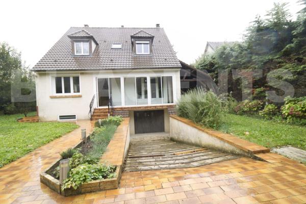 * Grande Maison Familiale 8 Pièces – 144 m² – Terrain 518 m² – Quartier Calme & Recherché *