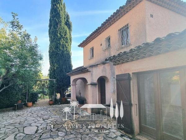 Maison 3 pièces / ~147 m² avec piscine – À proximité de Saint-Tropez