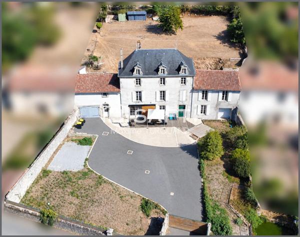 Maison de Maître 234m², 4 Chambres, 2160m² de terrain + dépendances.