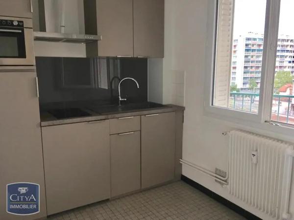 Appartement à louer 1 pièce 24.39m² Clermont-Ferrand (63000)