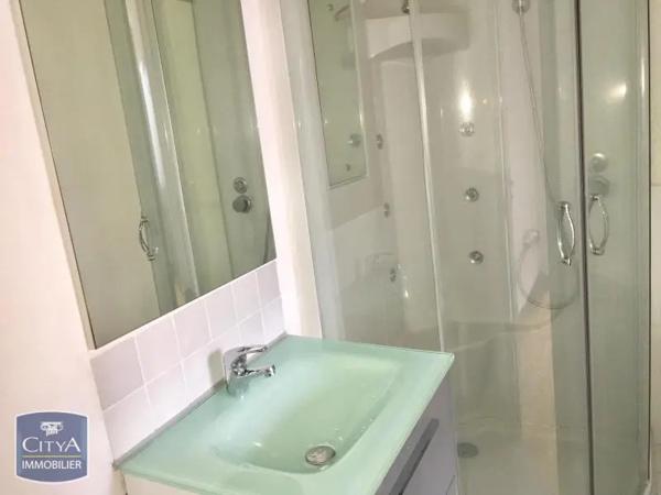 Appartement à louer 1 pièce 24.39m² Clermont-Ferrand (63000)