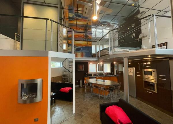 Appartement à louer    2 pièces • 77,30 m2 Villefranche-sur-Saône