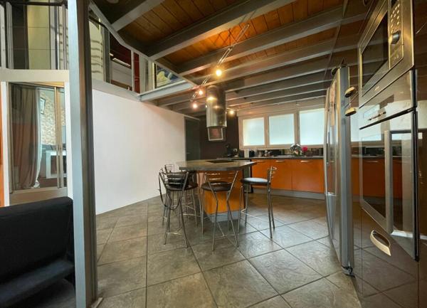 Appartement à louer    2 pièces • 77,30 m2 Villefranche-sur-Saône