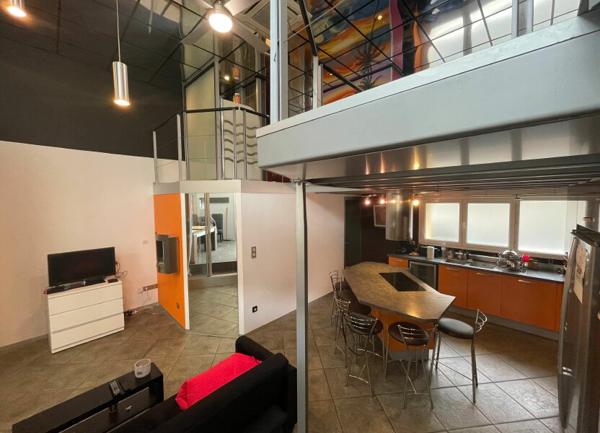 Appartement à louer    2 pièces • 77,30 m2 Villefranche-sur-Saône