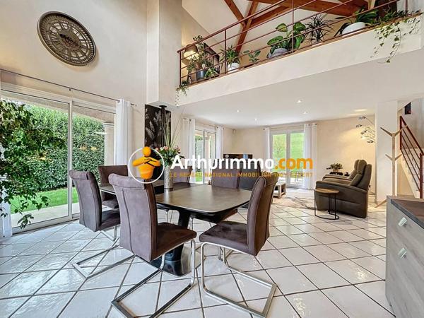 Vente Maison 6 pièces 152 m2 à Bourgoin-Jallieu