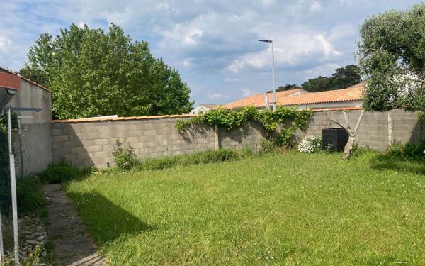 Maison à vendre    4 pièces •  La Flotte