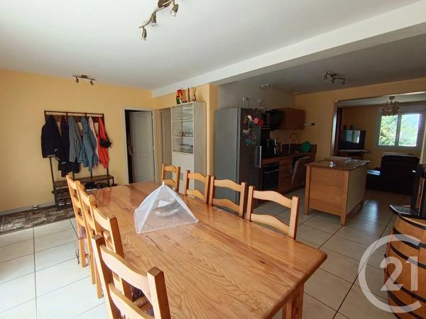 Maison à vendre  5 pièces - 129 m 2   MONTSURS ST CENERE  - 53