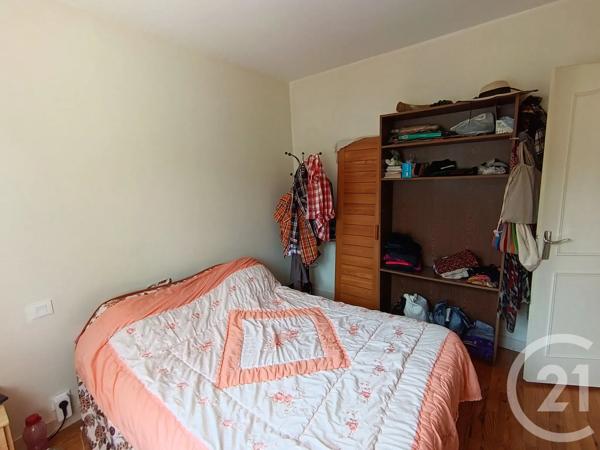 Maison à vendre  5 pièces - 129 m 2   MONTSURS ST CENERE  - 53