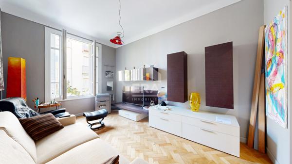 NICE - PROMENADE DES ANGLAIS / RUE DE FRANCE : CHARMANT 4 PIÈCES AU CALME