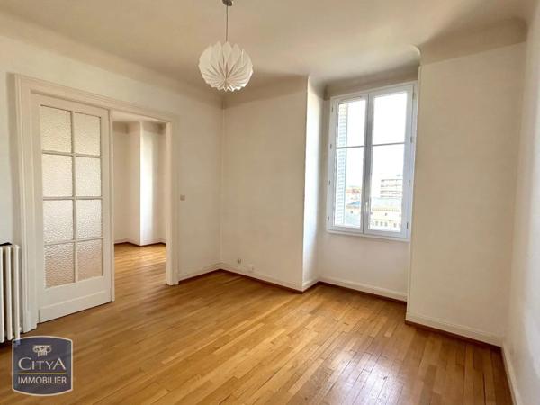 Appartement à louer 5 pièces 125m²
