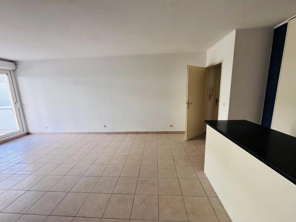 Vente                                                      Appartement
                        
                     2 pièces                      42 m2                     à Nice