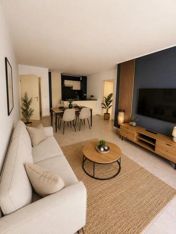 Vente                                                      Appartement
                        
                     2 pièces                      42 m2                     à Nice
