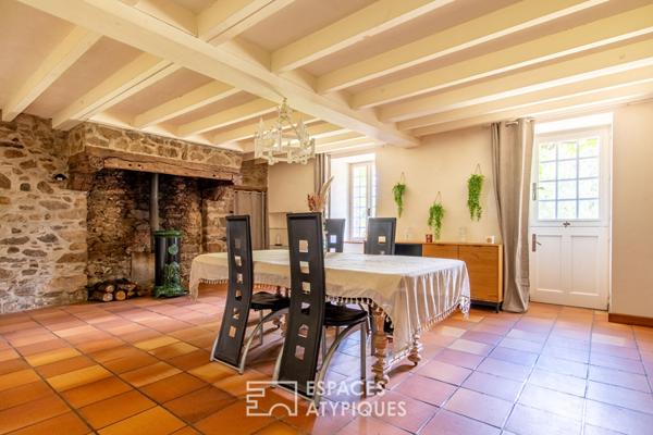 Ferme au charme rustique et cadre naturel avec dépendances