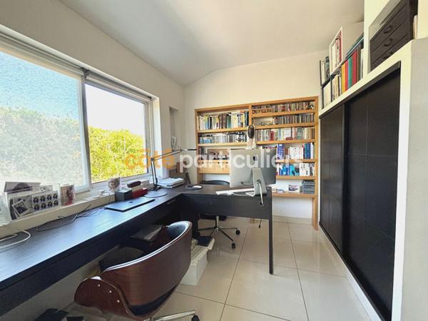 Vente
                Maison155 m² - 6 Pièces -
                    SAINT MEDARD EN JALLES (33160)