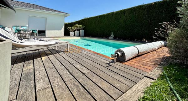 Vente
                Maison155 m² - 6 Pièces -
                    SAINT MEDARD EN JALLES (33160)