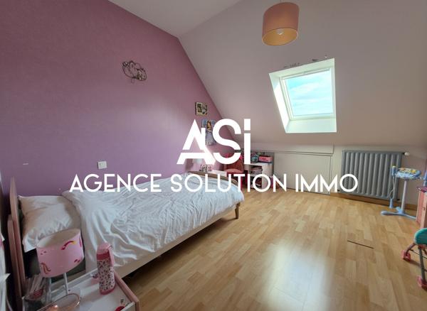 Maison Bonchamp Les Laval 5 pièce(s) 126 m2 - 3 chambres - 1 bureau sur 580 m² de terrain