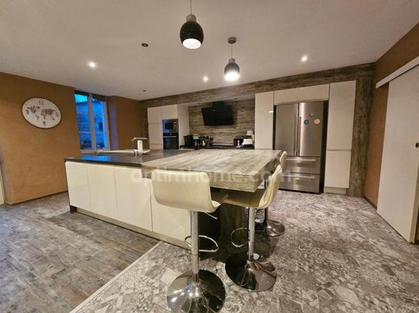 Maison coup de cœur- Charentaise de caractère 6 chambres – 300 m² de confort et d'authenticité ASNIERES SUR NOUERE (16)