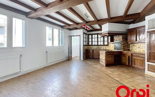 Appartement à vendre    4 pièces • 134 m2 Vichy