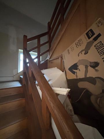 CHATILLON sur Seine : maison R+2 centre ville de 280 m² construction de 1950 avec terrain de 520m² et garages. Châtillon-sur-Seine (21400)