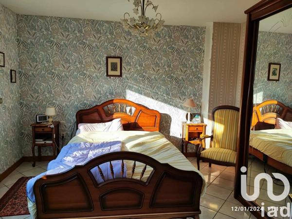 Maison 5 pièces de 120 m² à Rochefort (17300)