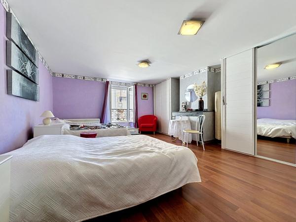 Maison à vendre 10 pièces au centre de CASTELNAU MAGNOAC (65)
