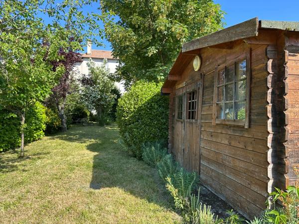 Maison à vendre 10 pièces au centre de CASTELNAU MAGNOAC (65)