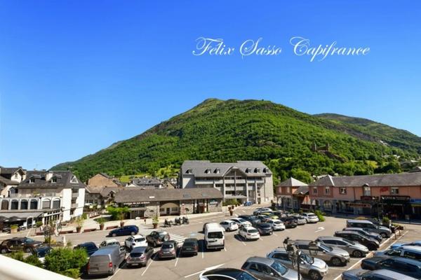 LUZ-SAINT-SAUVEUR (65), en exclusitivé, bel appartement duplex T4 au coeur du village !