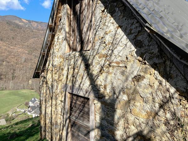 Deux granges dans le Val d'Azun, Arbéost